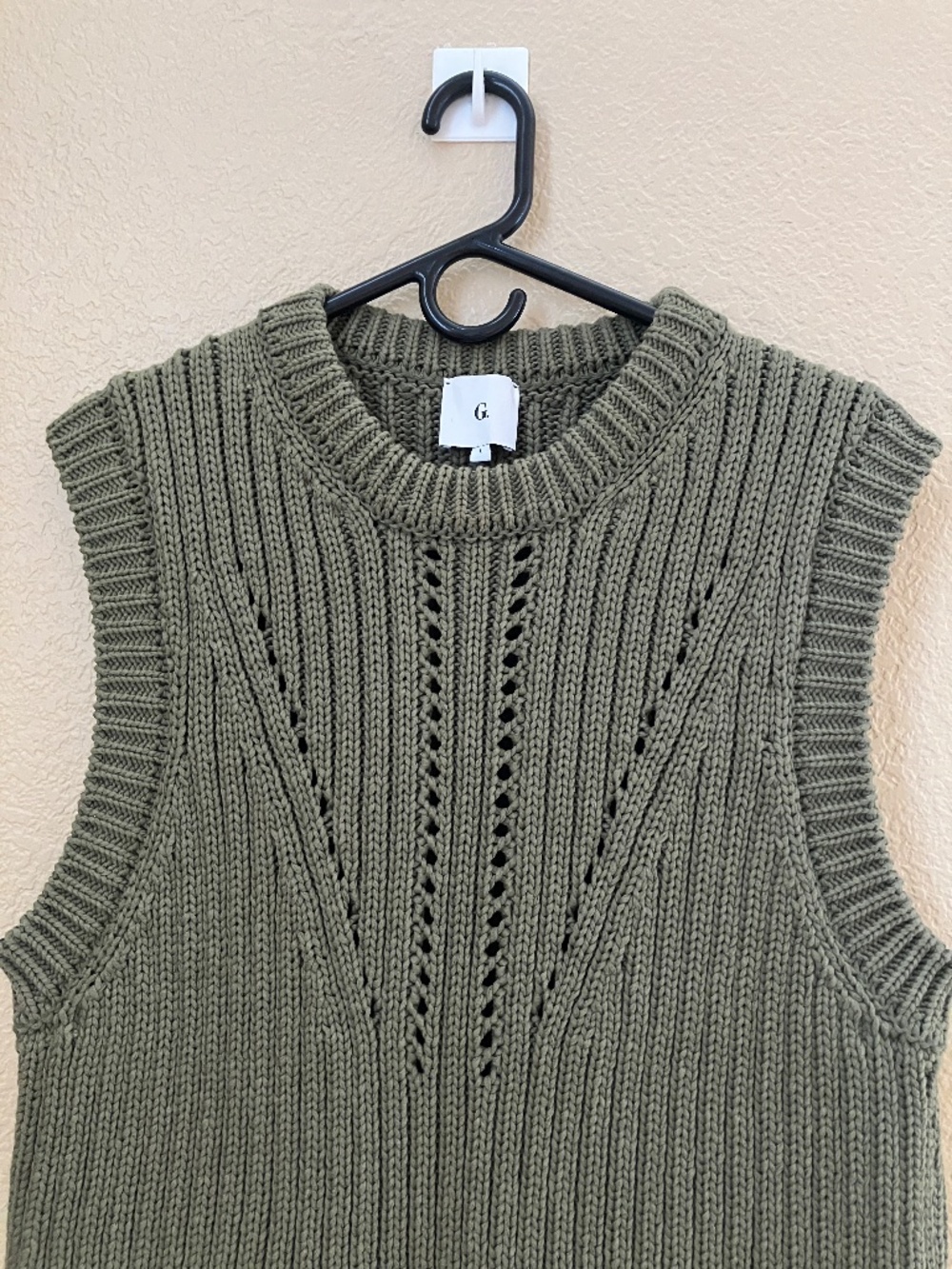 G. Label by Goop Chandler Drop-Stitch Sweater Vest Olive Green Women's Large - Picture 3 of 5